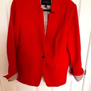 Banana Republic, very lightly worn winter blazer. Perfect fall/winter find!